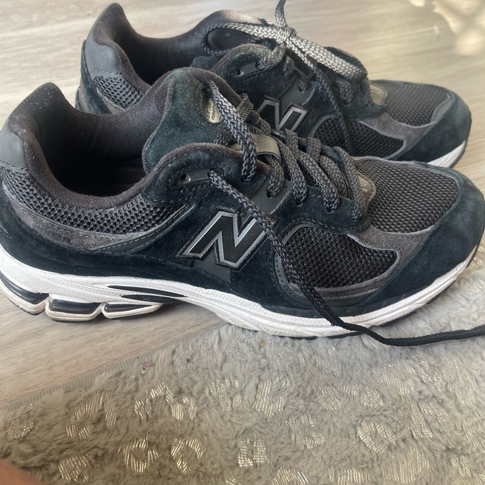 New Balance Black and White Athletic Shoes